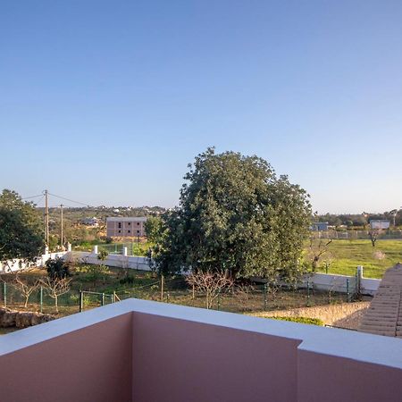 Al Meida Guesthouse อัลบูเฟรา ภายนอก รูปภาพ