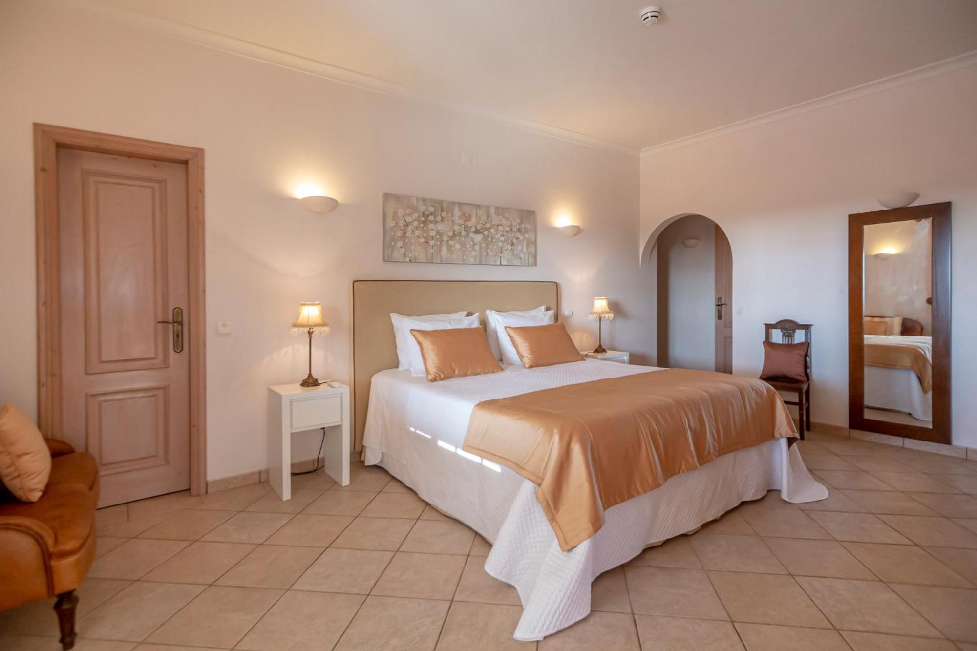 Al Meida Guesthouse อัลบูเฟรา ภายนอก รูปภาพ