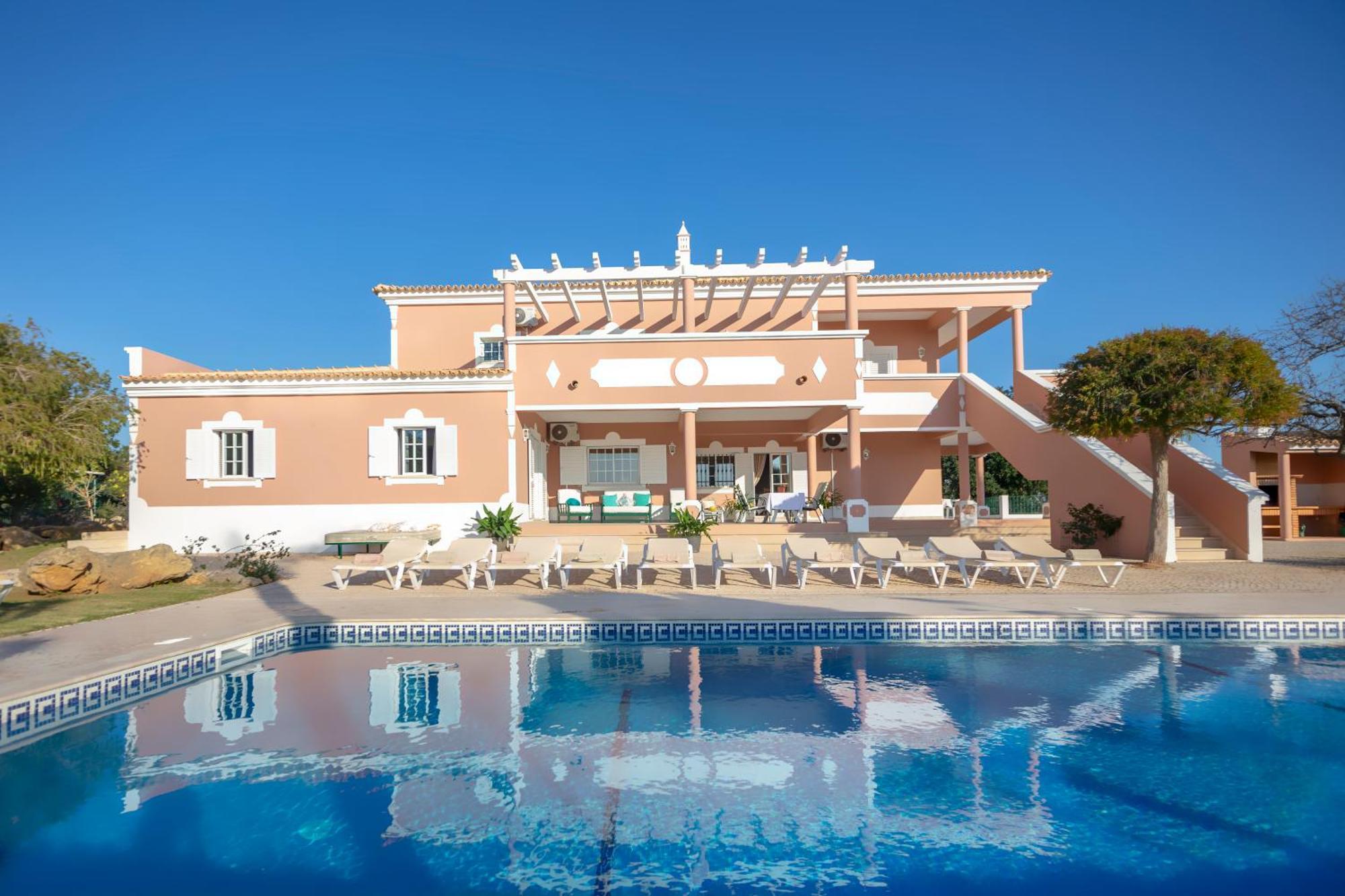 Al Meida Guesthouse อัลบูเฟรา ภายนอก รูปภาพ